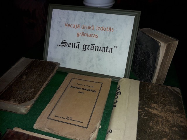 “Latviešu Grāmatai 500” ietvaros, tika veidota vecajā drukā izdotās seno grāmatu izstāde “Senās grāmatas” 